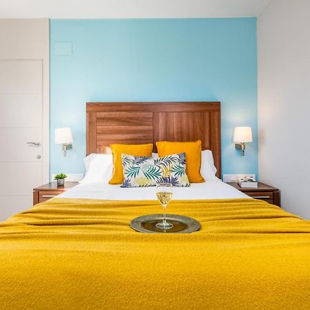 Kronos On The Beach Suite 3 Барселона Экстерьер фото