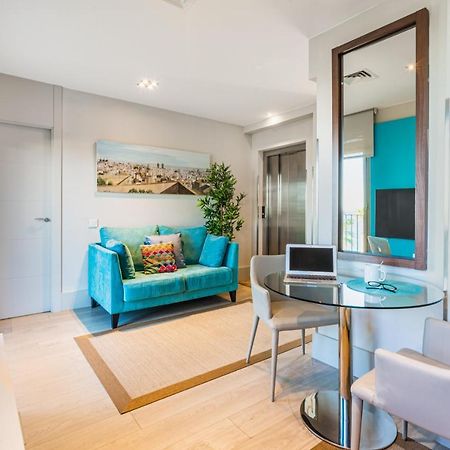 Kronos On The Beach Suite 3 Барселона Экстерьер фото