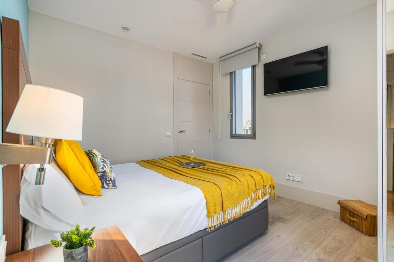 Kronos On The Beach Suite 3 Барселона Экстерьер фото