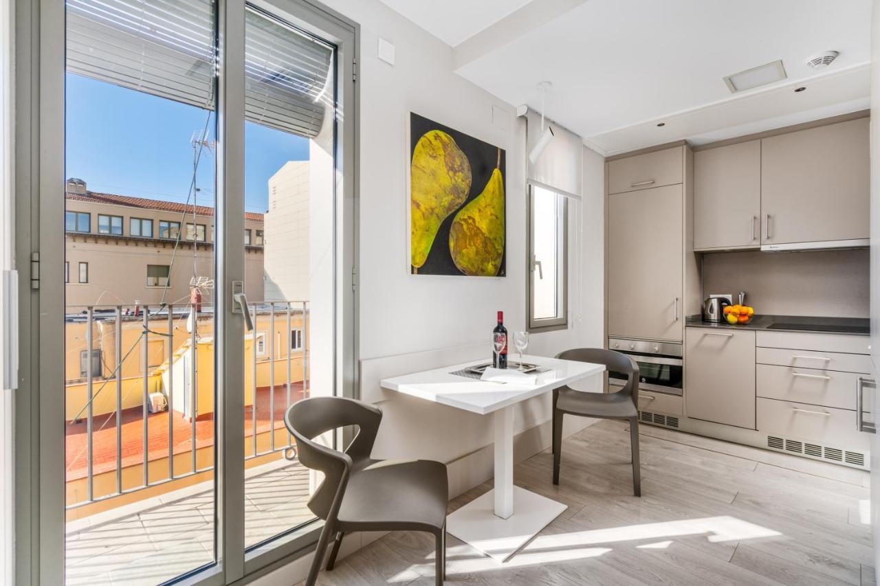 Kronos On The Beach Suite 3 Барселона Экстерьер фото