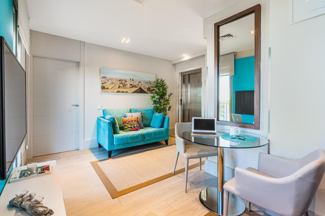 Kronos On The Beach Suite 3 Барселона Экстерьер фото